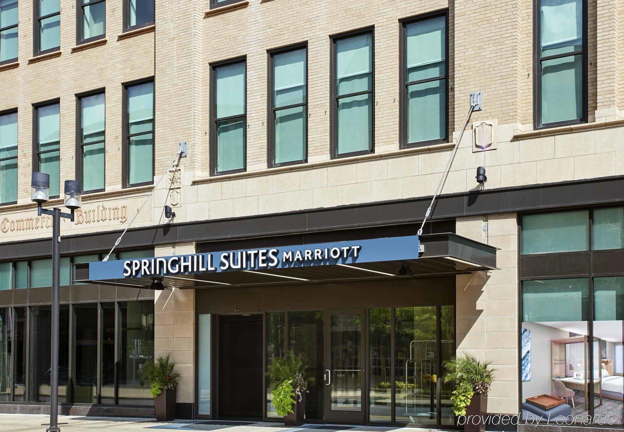Springhill Suites By Marriott Milwaukee Downtown Εξωτερικό φωτογραφία